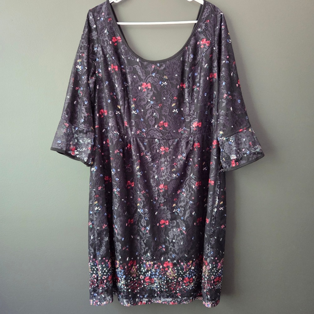 City‎ Chic Floral Fields Black Lace Bell Sleeve Dress Size M 18 Plus
